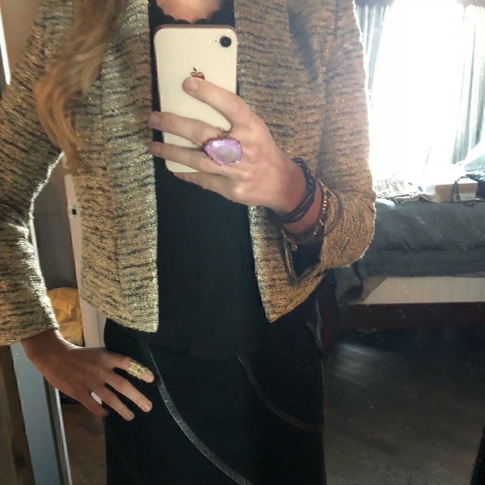 Alice and Olivia cropped blazer sz S